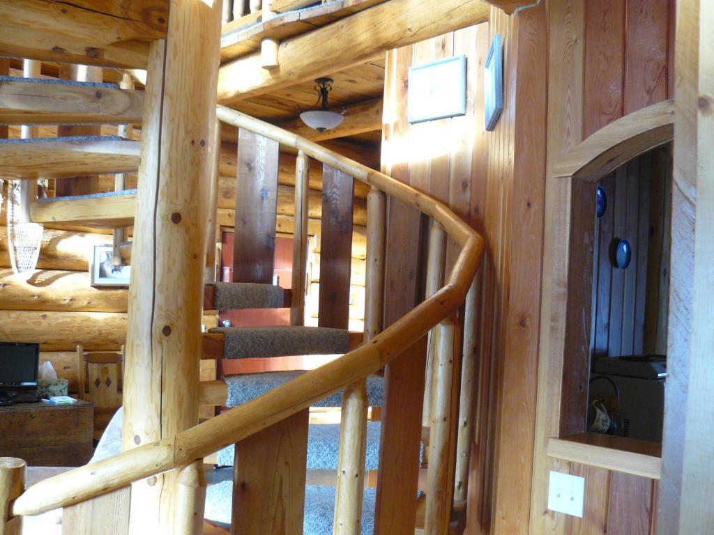 Hitching Post Resort Kelowna Ruang foto